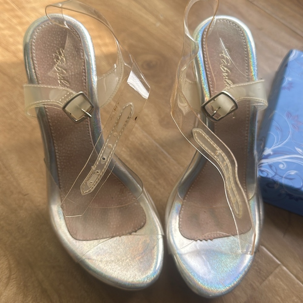 Clear 5” lucite heels with 1” platf . Size 9. Surprisingly easy to walk in. - Picture 4 of 7